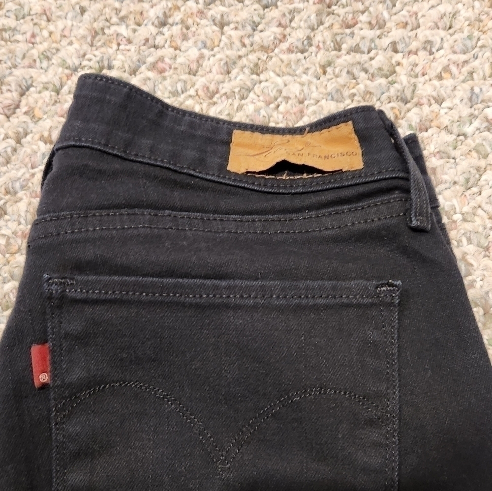 Levi's Mid-Rise Bold Curvy Skinny Jeans - Picture 6 of 6